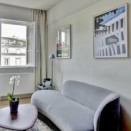 La By Cocoonr Apartment *